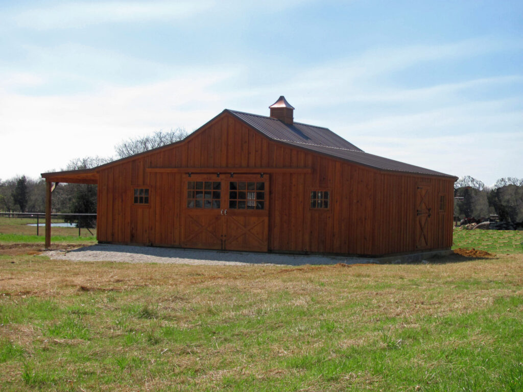 Texas-built aisle barn